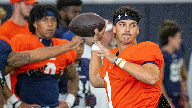 Payton Thorne at Auburn football practice - Eric Starling/Auburn Daily